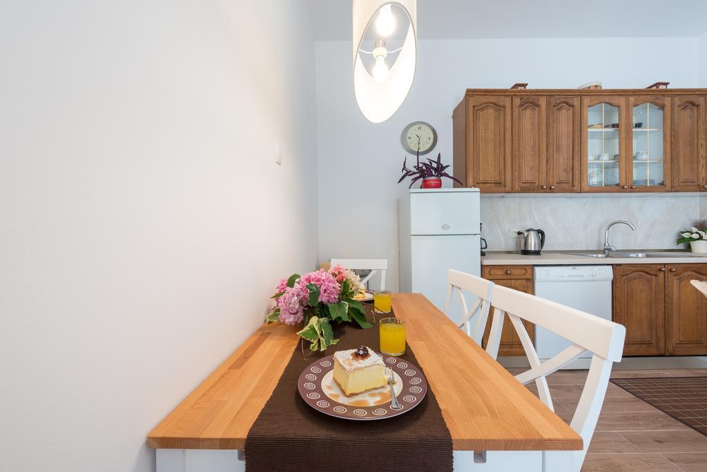 K&L Central Apartments Дубровник Екстериор снимка