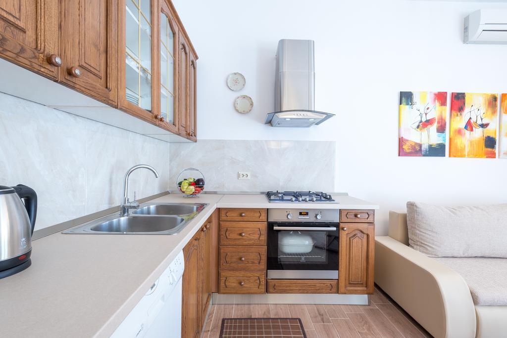 K&L Central Apartments Дубровник Екстериор снимка