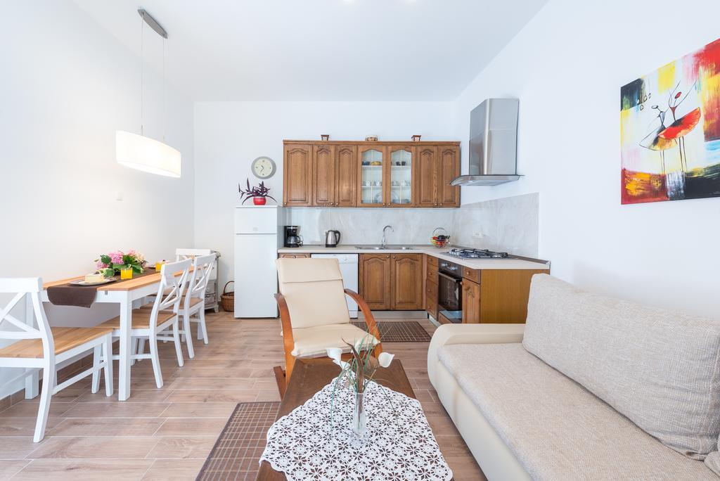 K&L Central Apartments Дубровник Екстериор снимка