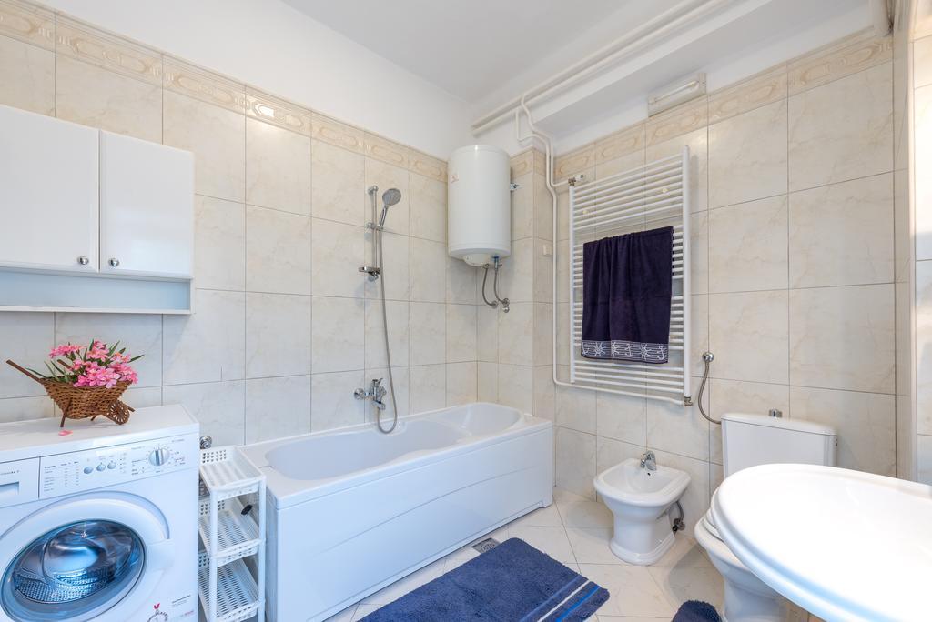 K&L Central Apartments Дубровник Екстериор снимка