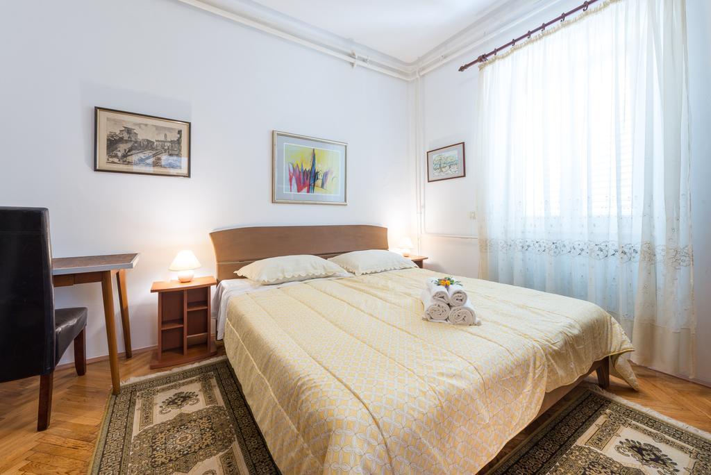 K&L Central Apartments Дубровник Екстериор снимка